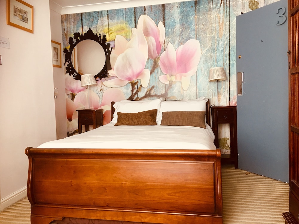 Double Room, 1 King Bed photo 1
