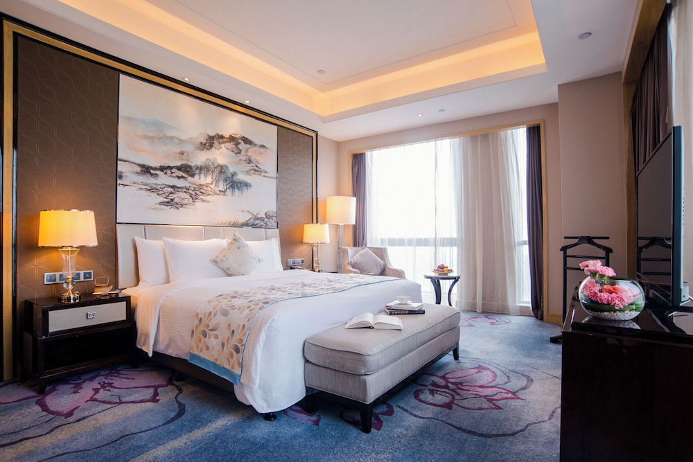 Executive Suite photo 2