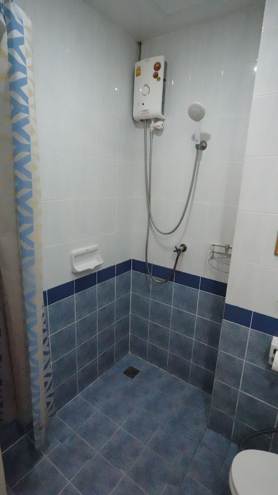 Deluxe Triple room with Balcony - Photo 5