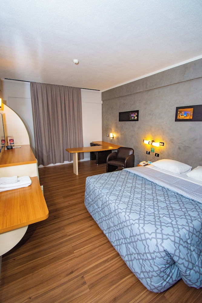 Standard Single Room, 1 Double Bed, Accessible photo 1