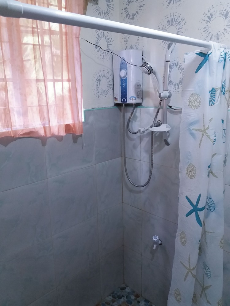 Quadruple Room, 1 Bedroom, Private Bathroom, Mountain View photo 2