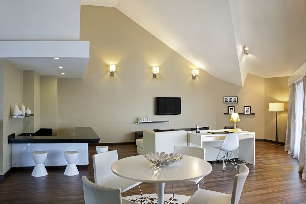 Presidential Suite, 1 King Bed, Ocean View (Luxurious)