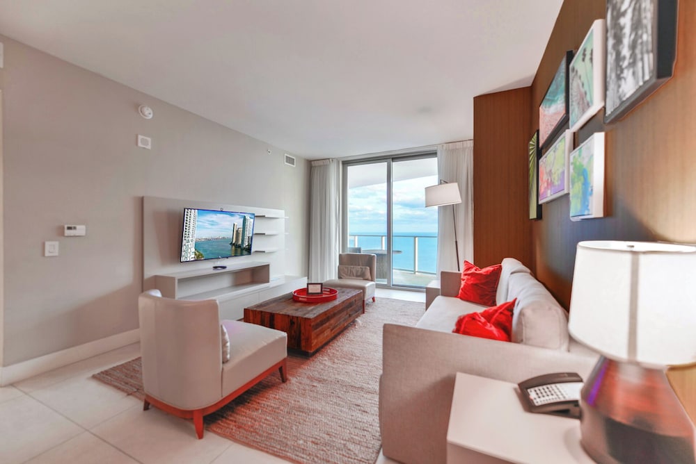 Luxury Condo, 1 Bedroom, Ocean View photo 1