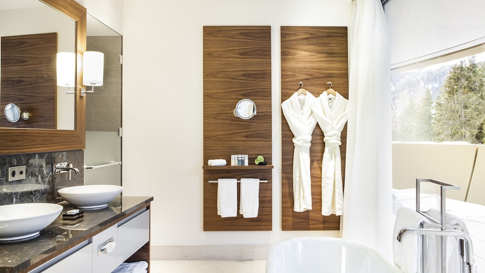 Suite (Alpine)