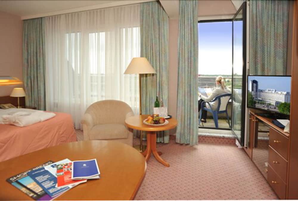Executive Room - Photo 1
