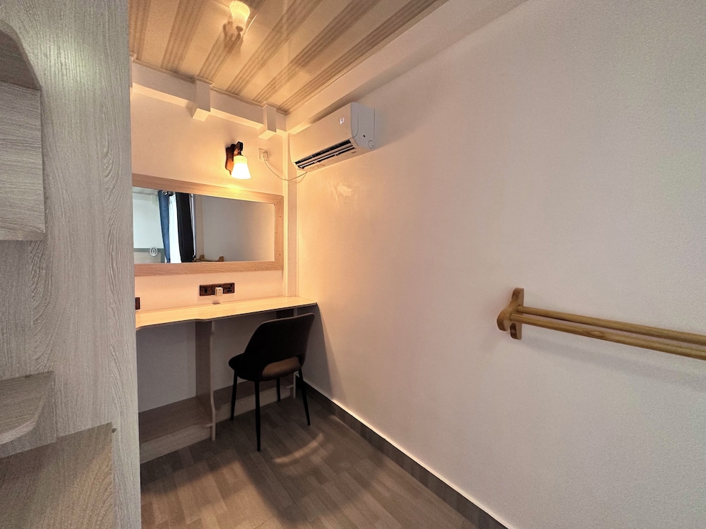 Deluxe Double Room - Photo 10