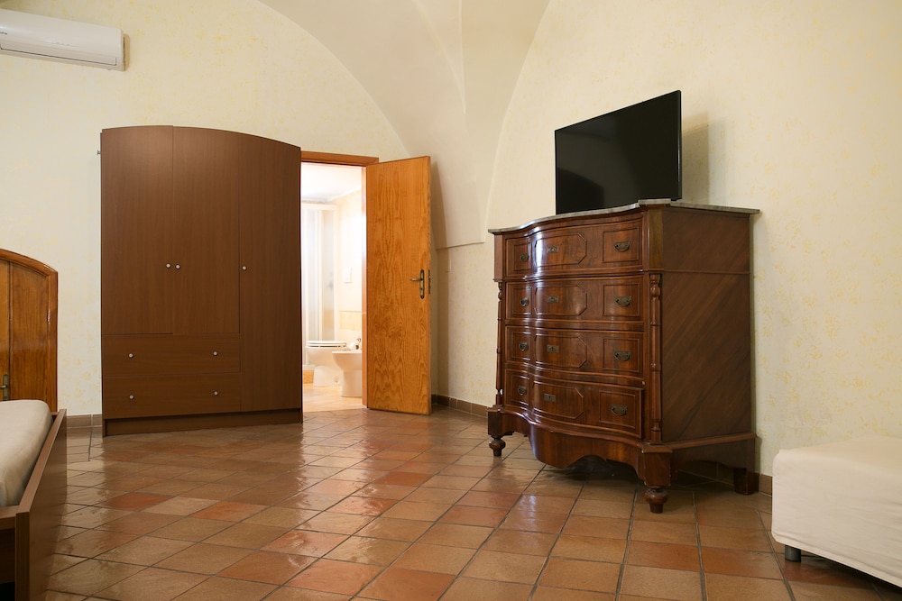 Family Quadruple Room photo 3