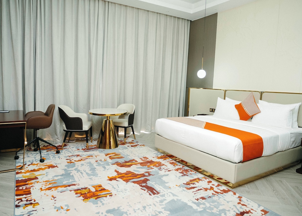 Luxury Single Room, Balcony, City View