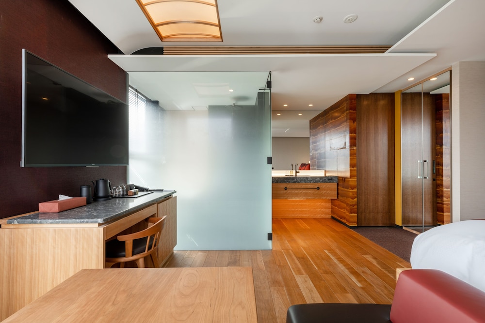 Superior Room (River) - Photo 1