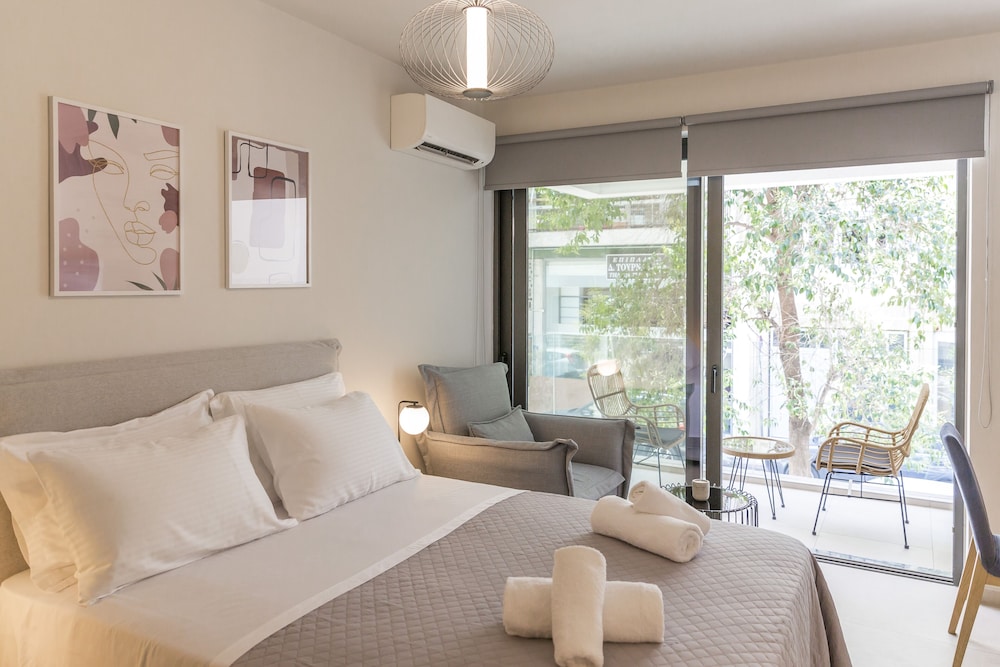 Executive Studio, City View photo 1