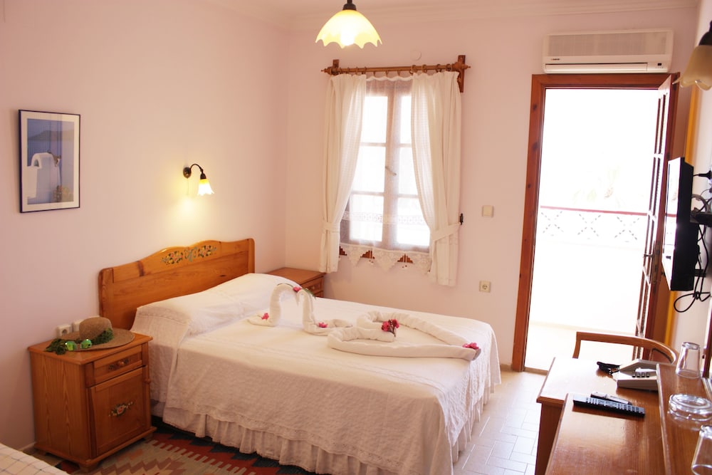 Basic Double or Twin Room
