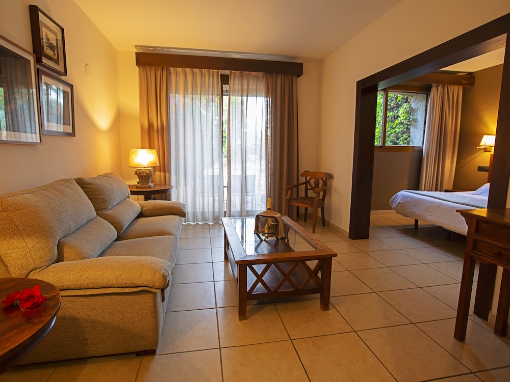 Comfort Triple Room, Terrace - Photo 1