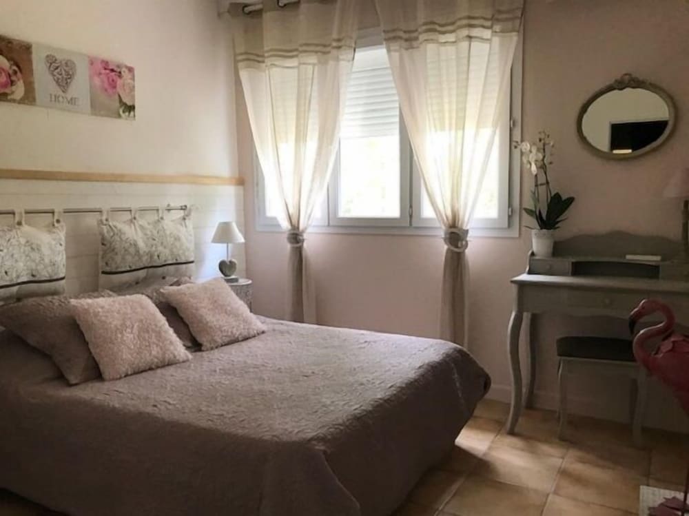 Double Room (Les Flamands Roses) photo 1
