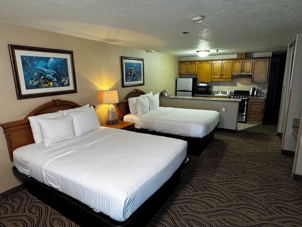 Premium Room, 2 Queen Beds, Balcony, Ocean View - Photo 4
