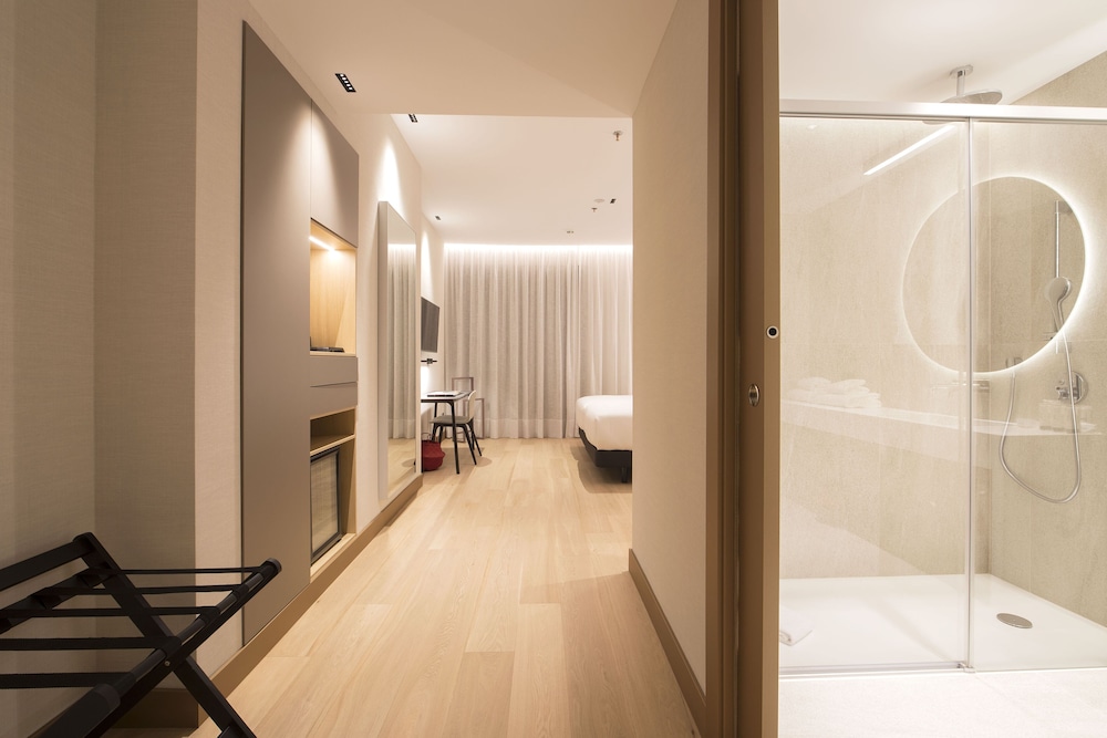 Double Room - Photo 4