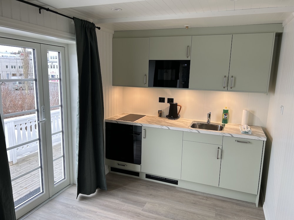 Deluxe Apartment, Private Bathroom, Sea View photo 1
