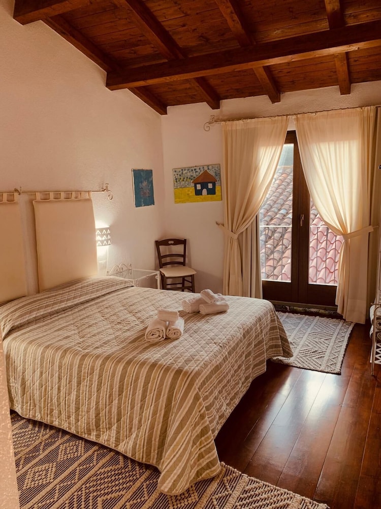 Superior Double or Twin Room, Mountain View