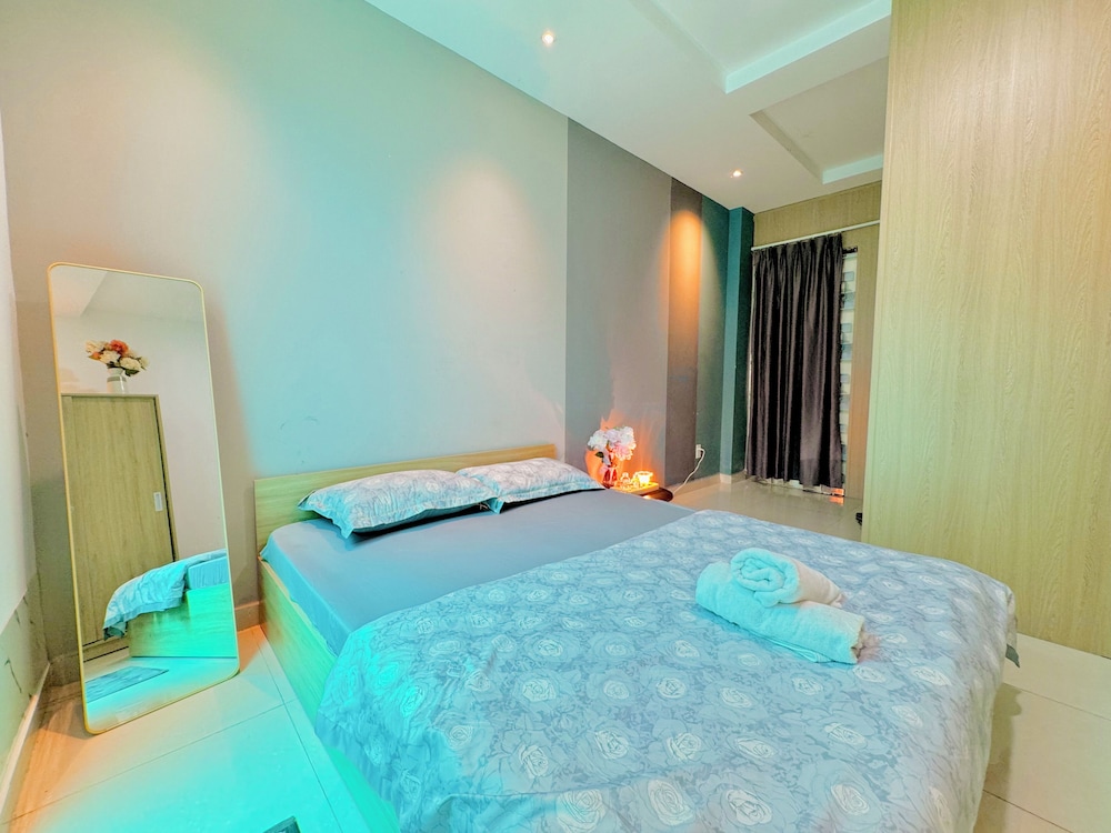 Comfort Room, 1 Queen Bed