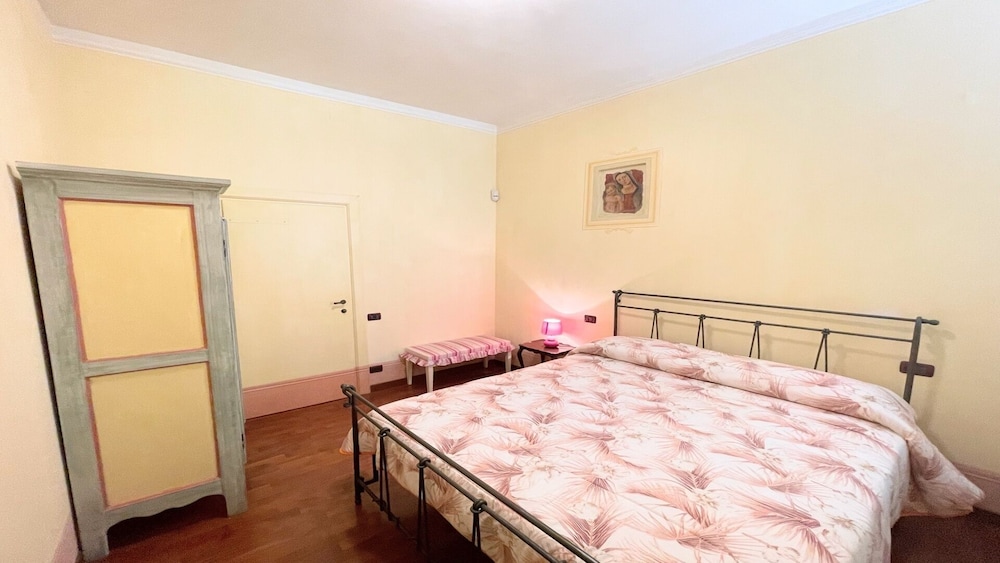 Villa, 5 Bedrooms, Smoking, Fireplace