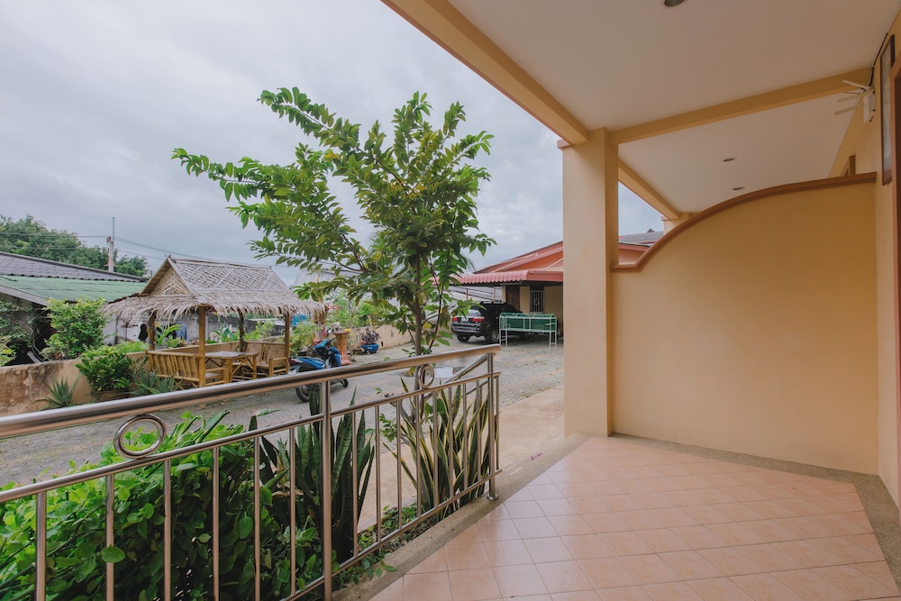 Triple studio kitchenette with balcony - Photo 7