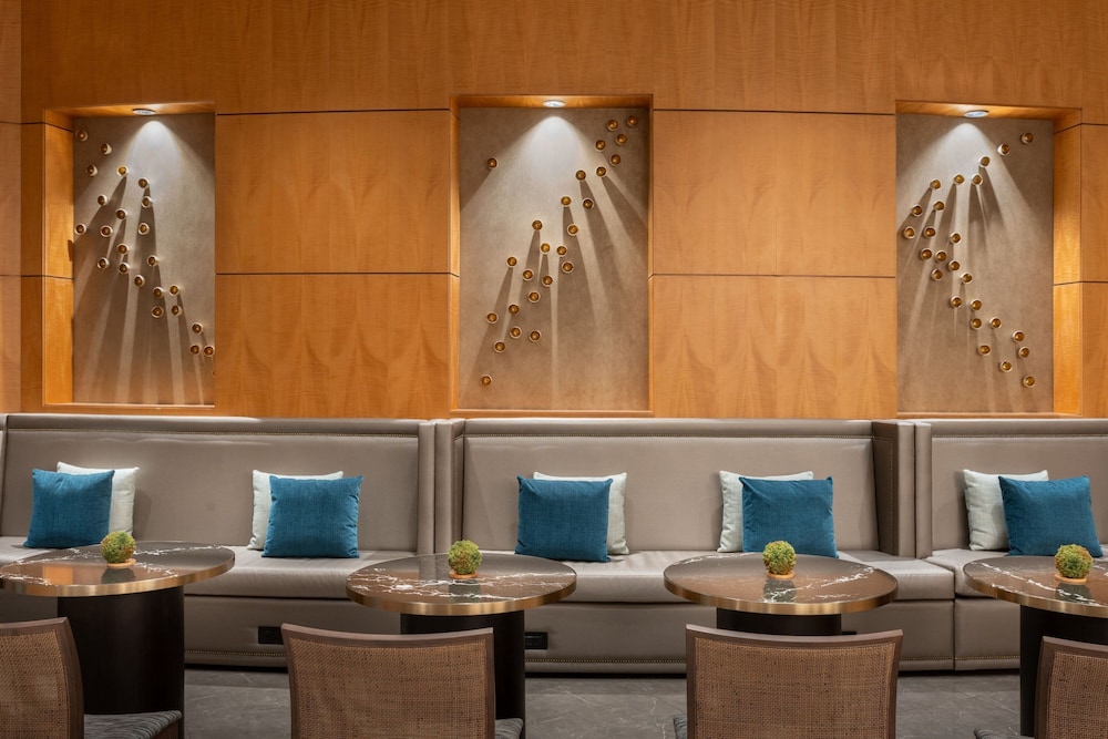 Room, 2 Double Beds (Concierge Lounge Access)