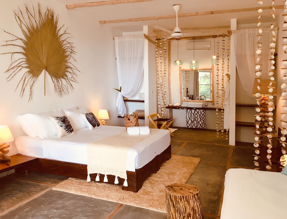 Comfort Double Room, 1 Bedroom, Garden View, Beachfront