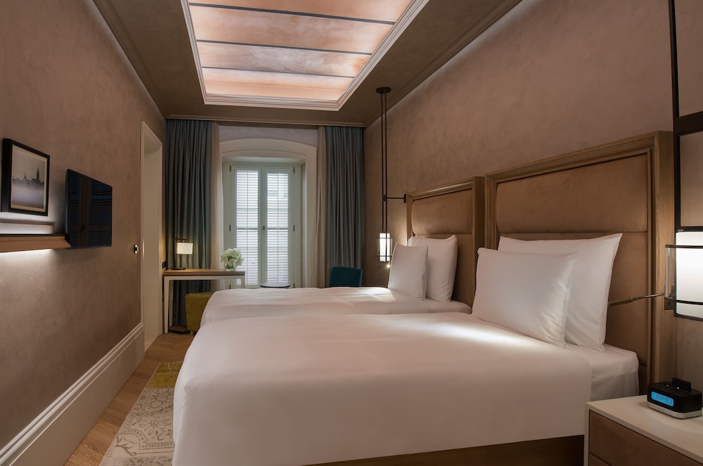 Superior Room, 2 Twin Beds (City Signature Twin Room)