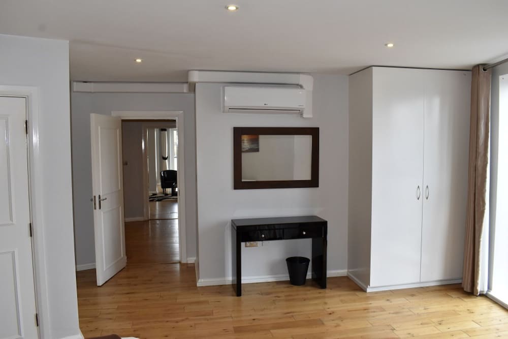 Deluxe Apartment, 2 Bedrooms photo 3