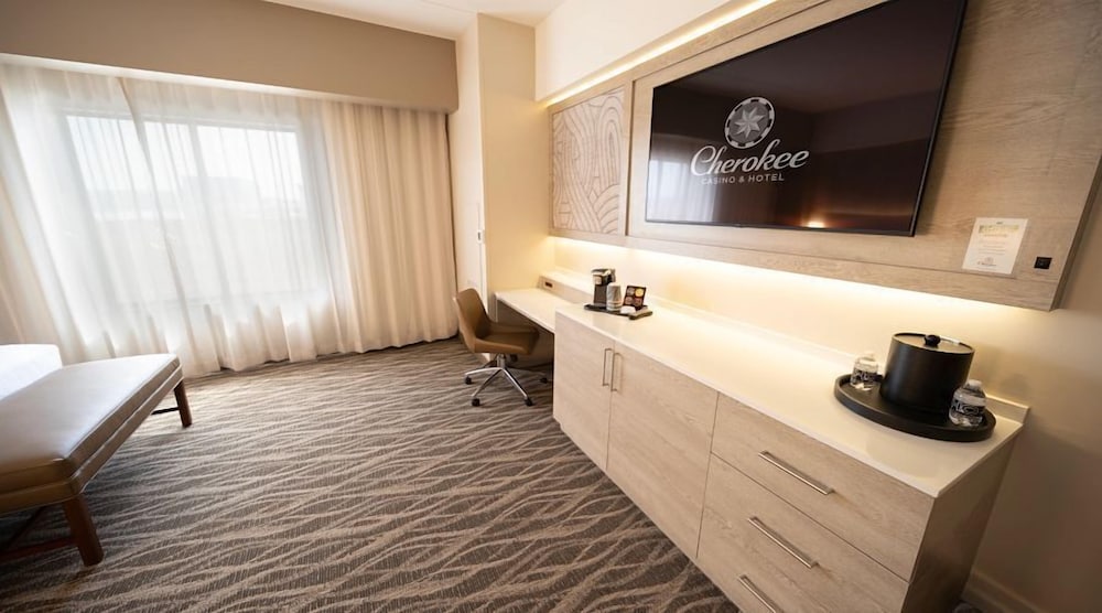 Room, 2 Queen Beds (Accessible Queen) photo 3