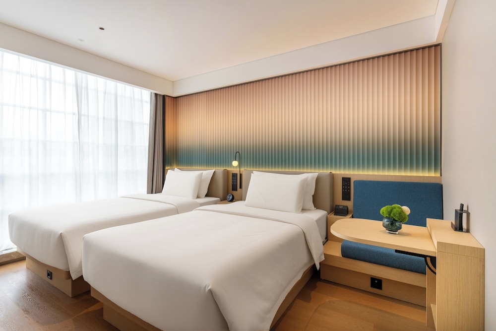 Basic Double Room, 2 Double Beds, City View