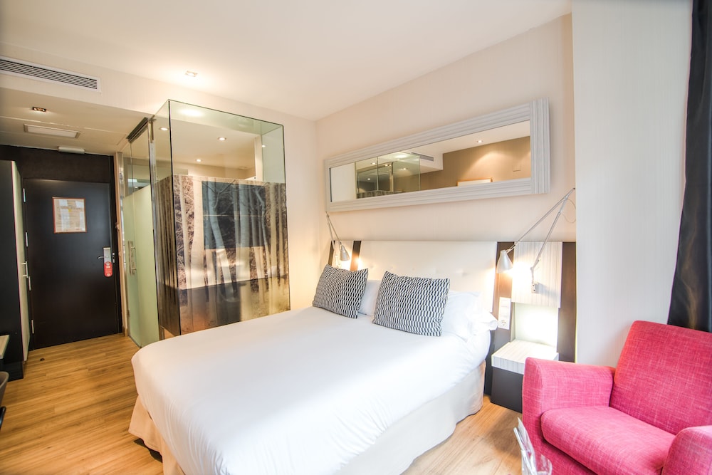 Standard Double Room - Photo 3