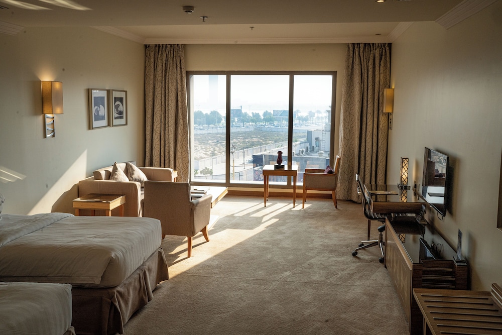 Room, 2 Twin Beds, City View (Budget)