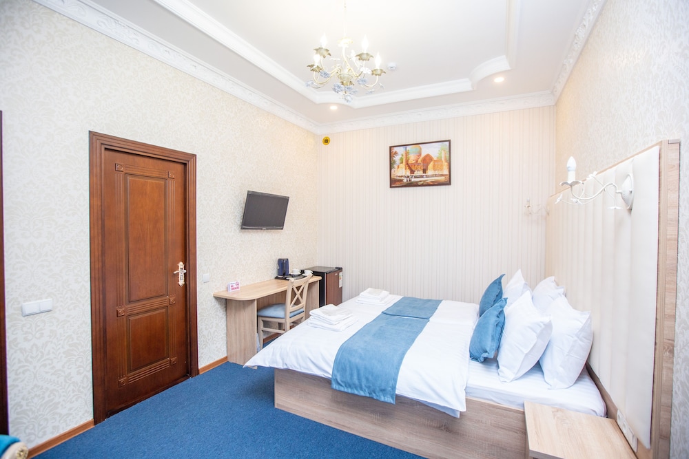 Deluxe Double or Twin Room - Photo 7