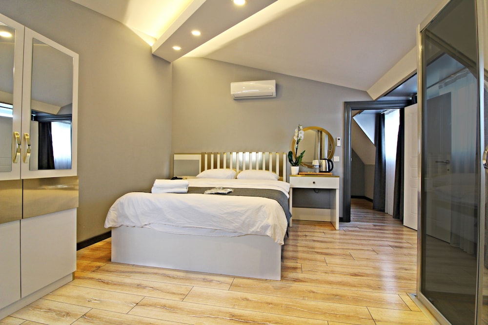 Deluxe Suite, 1 Bedroom photo 1