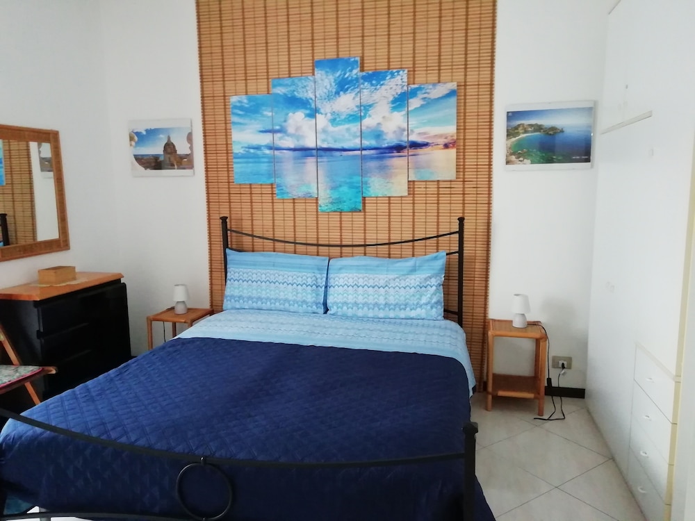 Apartment, 2 Bedrooms, Smoking, Balcony photo 1