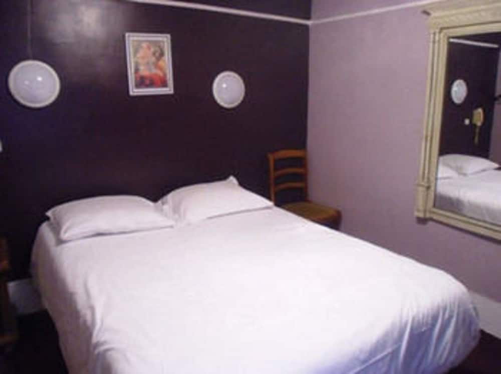 Standard Double Room photo 2