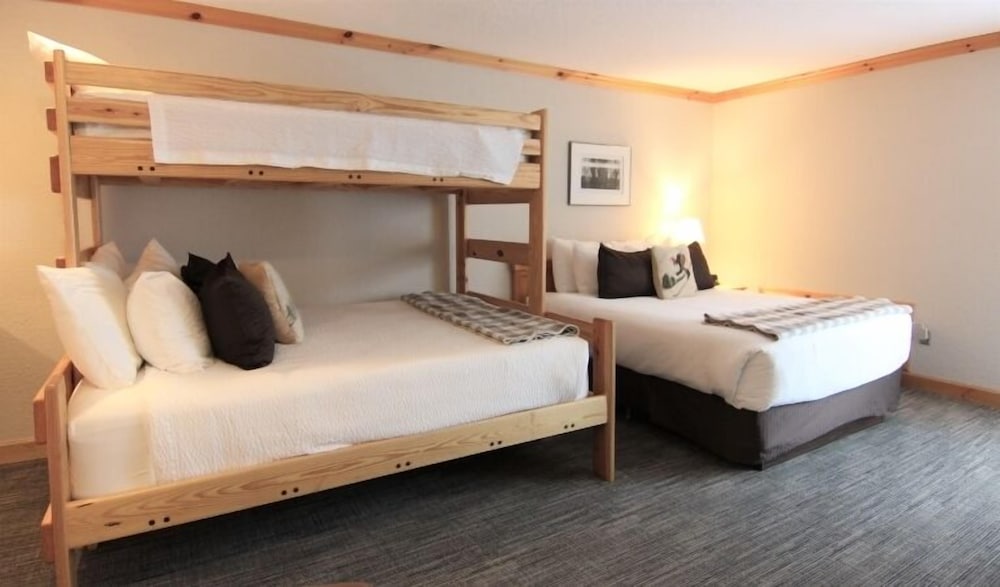 Superior Quadruple Room photo 3