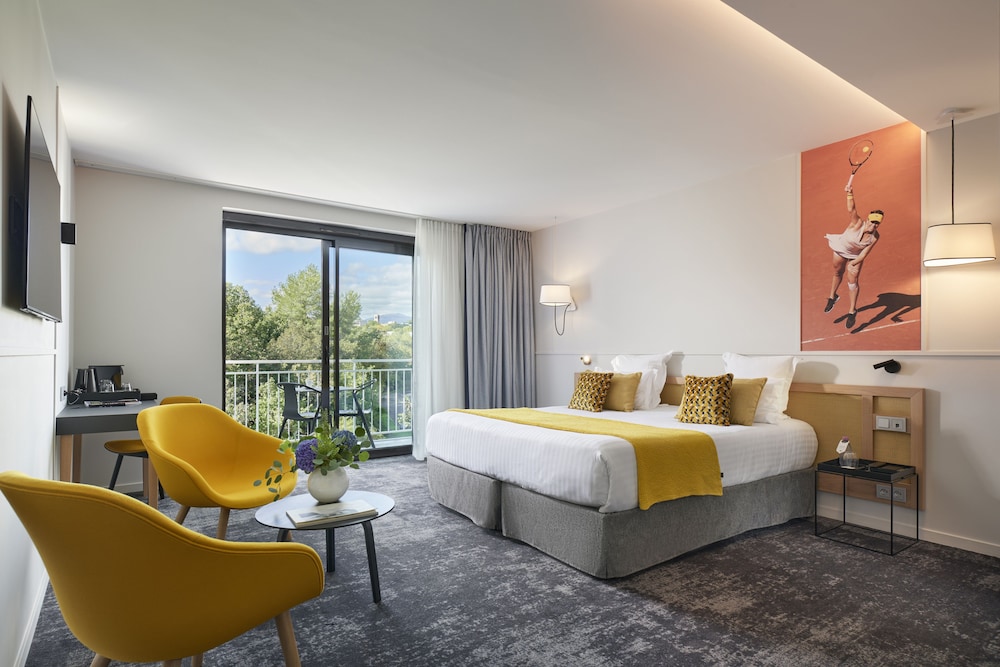 Deluxe Room, 1 King Bed (Chambre Deluxe Club) - Photo 2