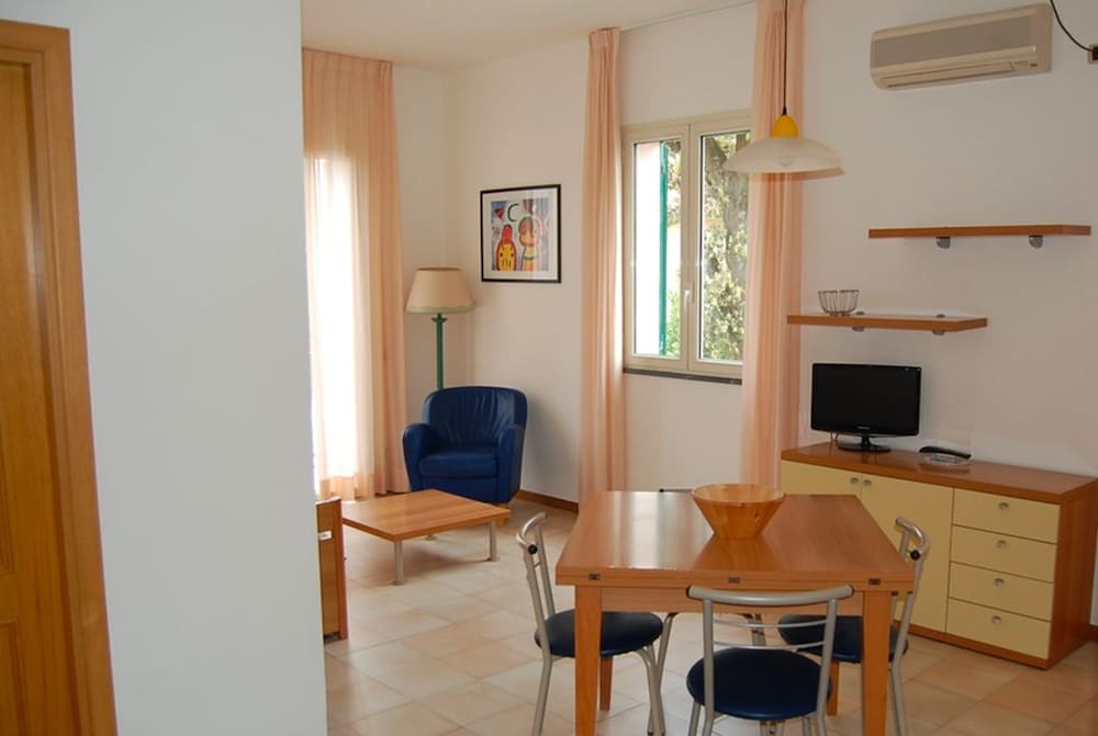 Standard Apartment, Courtyard View photo 3