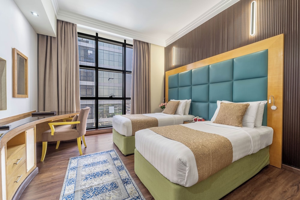 Deluxe Twin Room, 2 Twin Beds photo 2