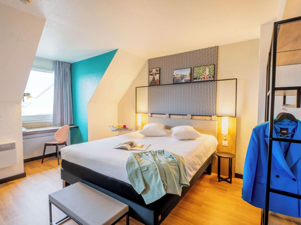 Standard Room, Multiple Beds - Photo 1