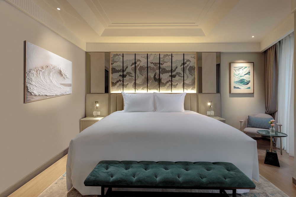 Junior Suite, Balcony, City View