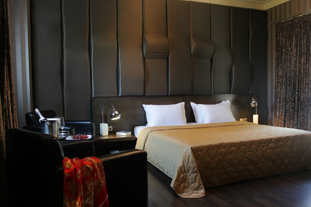 Executive Studio Suite, Balcony, Garden View photo 2