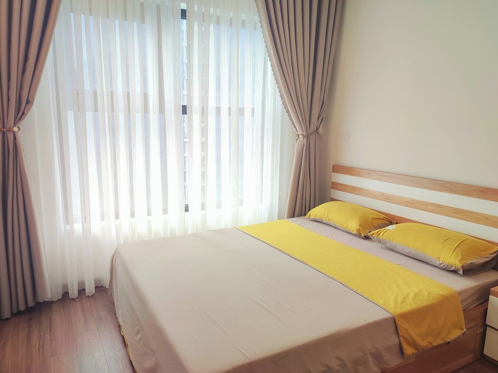Apartment, 2 Bedrooms, Balcony, Partial Ocean View photo 2