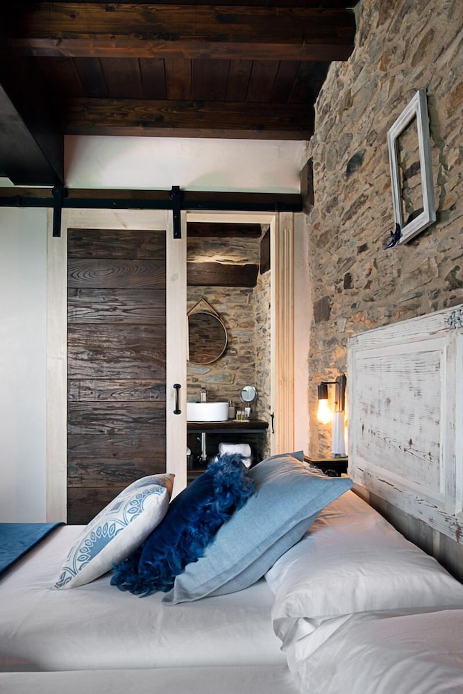 Standard Room, Ocean View (Ericeira) photo 3