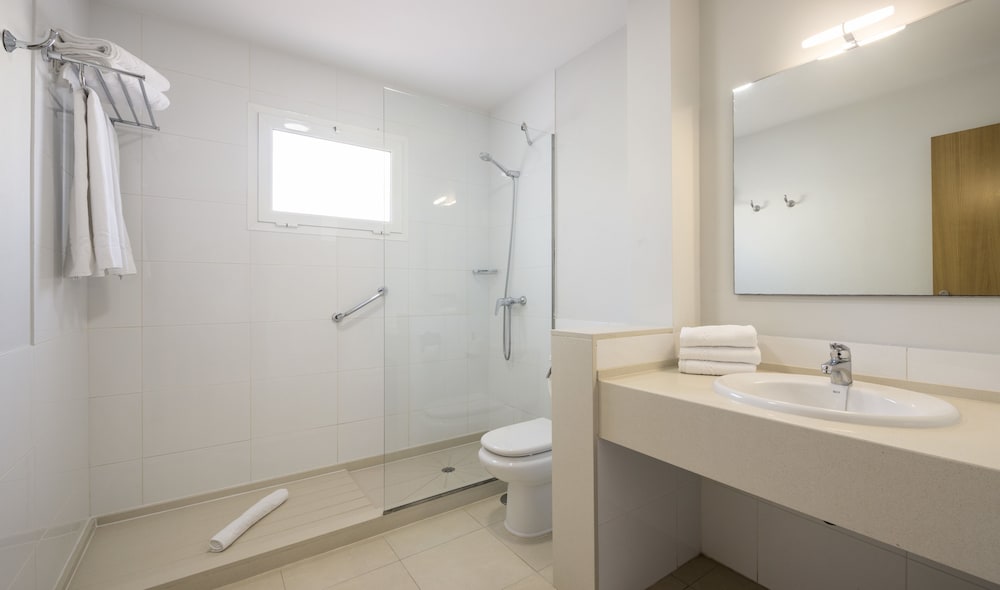 Apartment, 2 Bedrooms, Garden Area