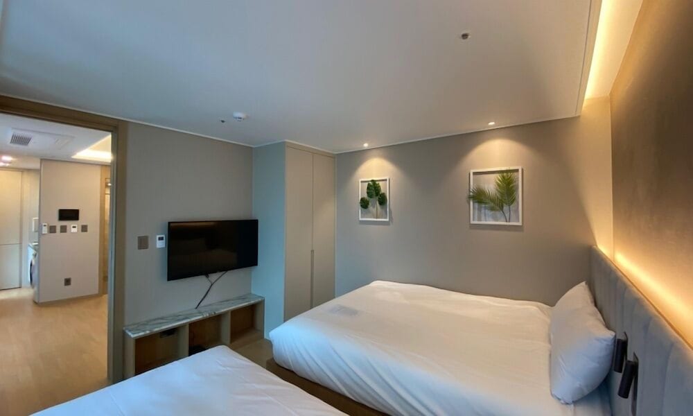 Suite Twin Room - Photo 5