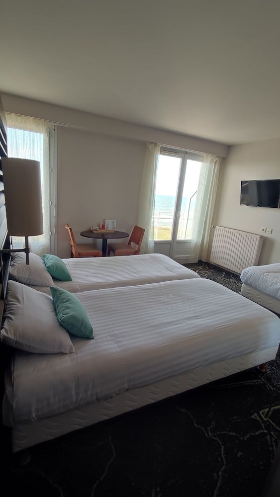 Chambre double/Triple avec balcon, Face Mer