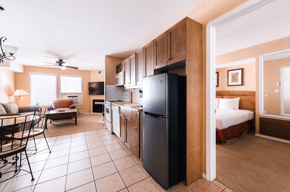 Standard Suite, 1 Bedroom photo 2