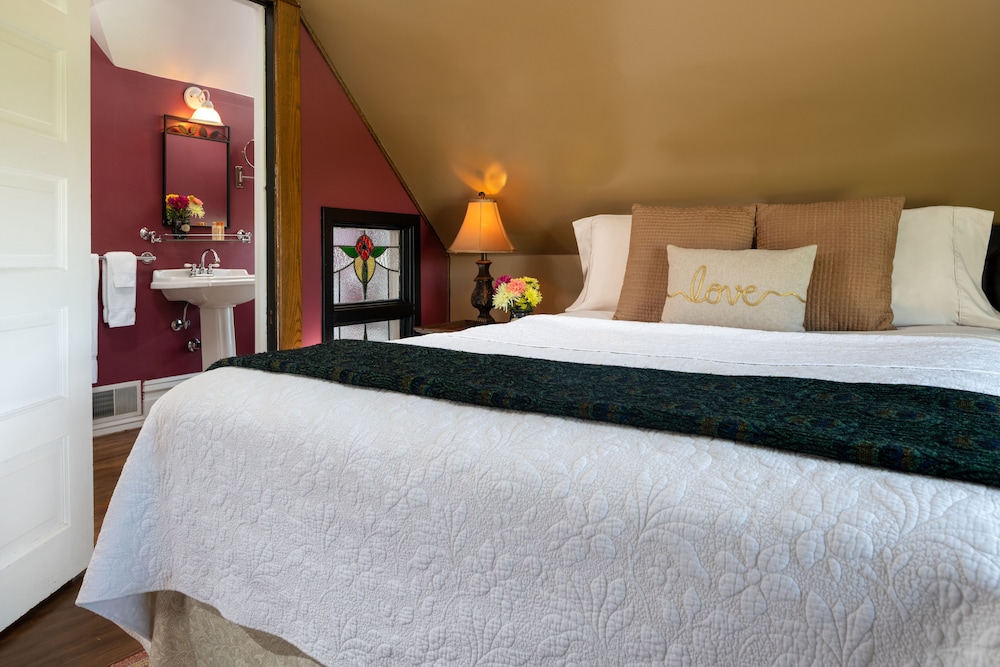 Jewel Box Room photo 2